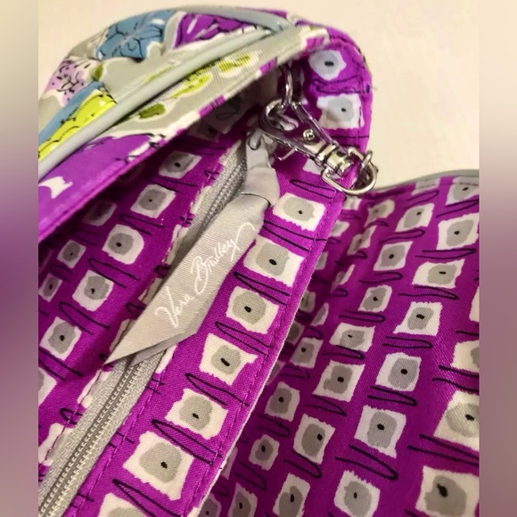 Vera Bradley Petite Chain Bag/Purse in “Watercolor”-RARE, RETIRED pattern! - Picture 5 of 10